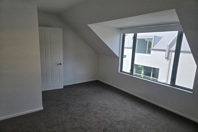 Photo of property in Hagley Mews, 2/454 Hagley Avenue, Christchurch Central, Christchurch, 8011