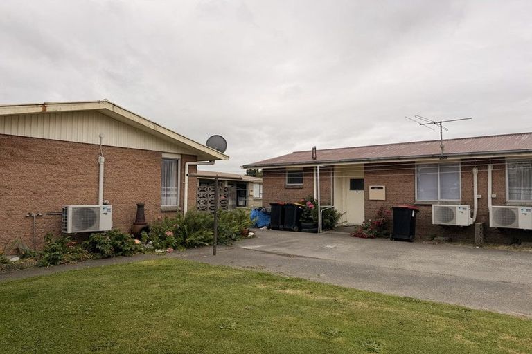 Photo of property in 1-12/71 Main Street, Mataura, 9712