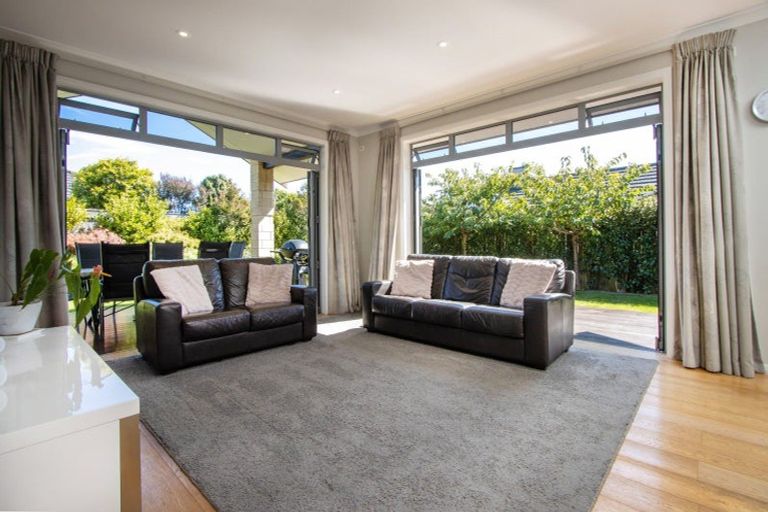 Photo of property in 6 John Sutton Place, Richmond, 7020