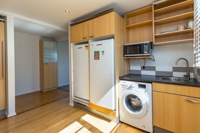 Photo of property in 8 Mckenzie Terrace, Carterton, 5713