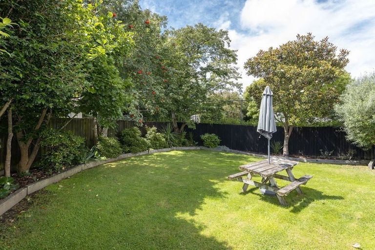 Photo of property in 2/4 Hudson Street, Bryndwr, Christchurch, 8053