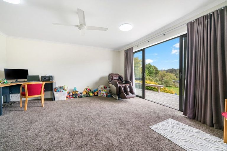 Photo of property in 165b Oraha Road, Kumeu, 0892