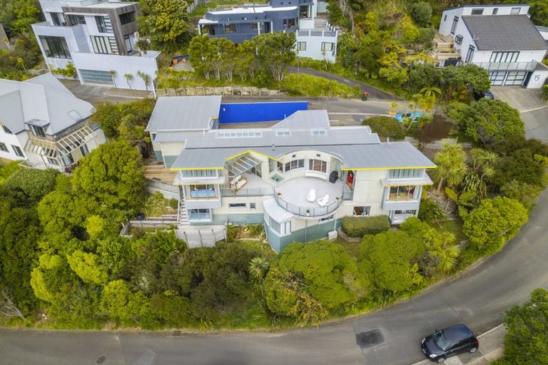 Photo of property in 5 Cavalry Close, Crofton Downs, Wellington, 6035