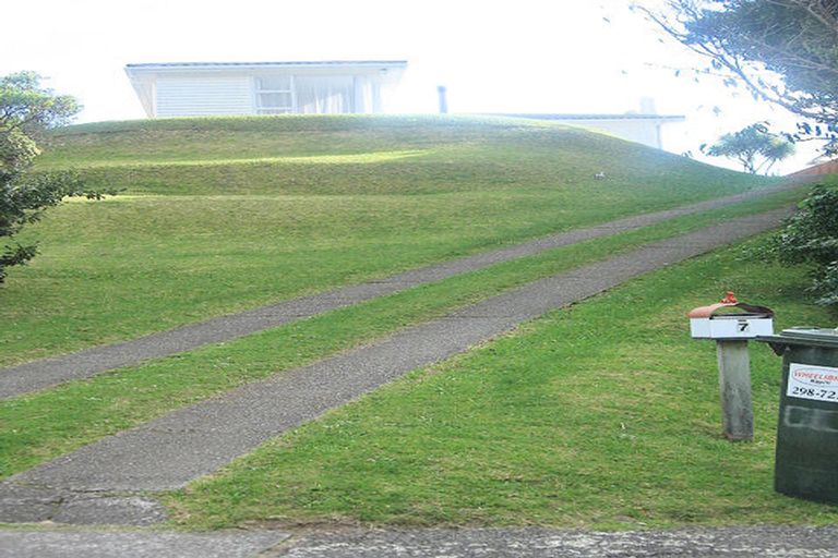 Photo of property in 7 Horomona Road, Paekakariki, 5034