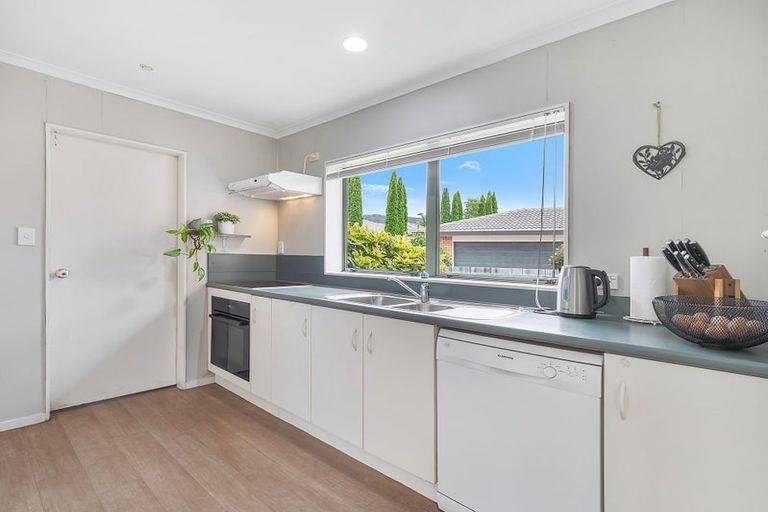 Photo of property in 51 Basley Road, Owhata, Rotorua, 3010