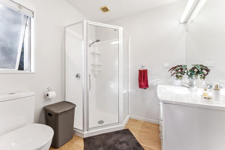 Photo of property in 90 Tauranga Place, Orewa, 0931