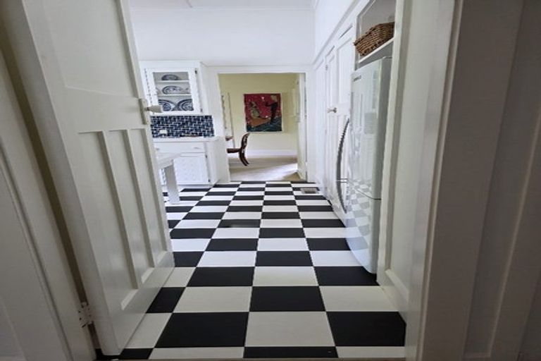 Photo of property in 84 Parkes Avenue, Saint Johns Hill, Whanganui, 4501