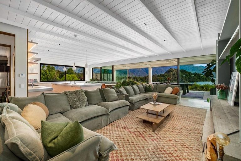 Photo of property in 4 Fishermans Lane, Mount Creighton, Queenstown, 9371