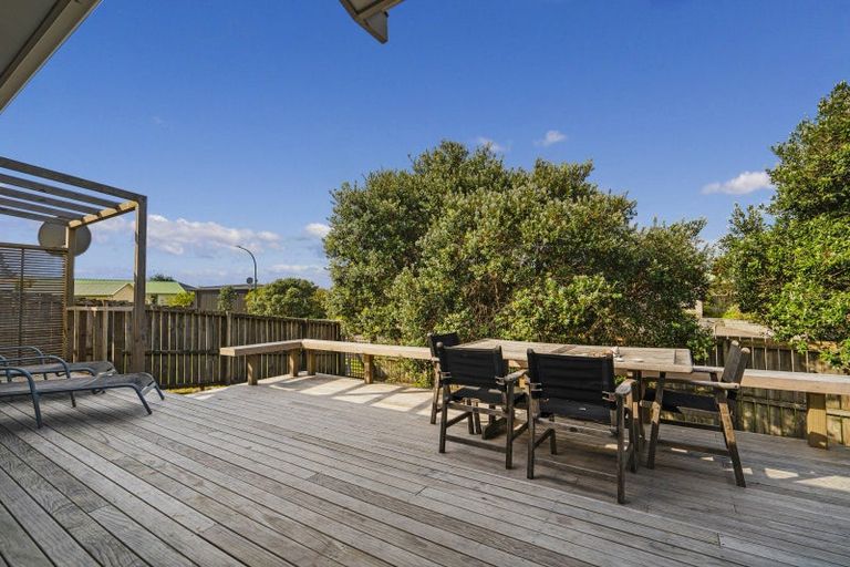 Photo of property in 117 Kowhai Avenue, Matarangi, Whitianga, 3592