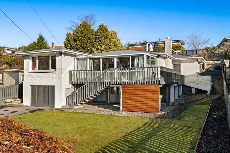 Photo of property in 5 Elwyn Crescent, Green Island, Dunedin, 9018