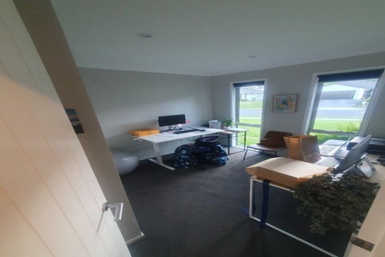 Photo of property in 4 Lakeside Terrace, Omokoroa, 3114