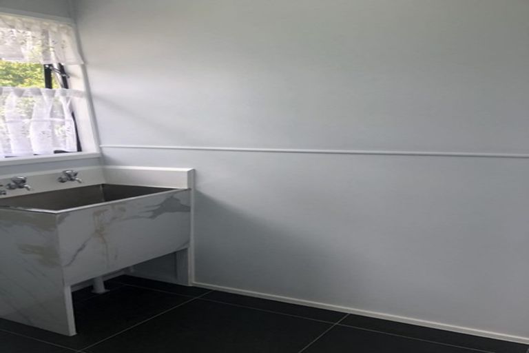 Photo of property in 55 Sikkim Crescent, Clover Park, Auckland, 2019