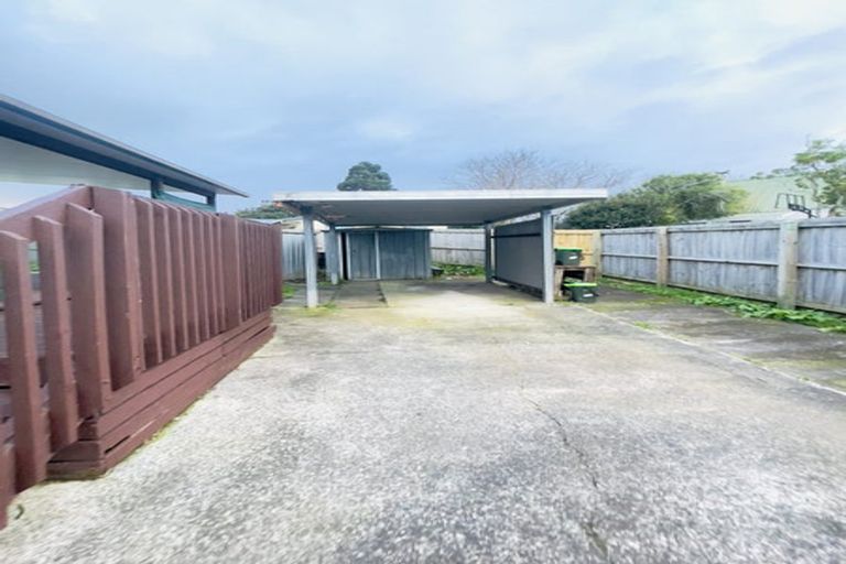 Photo of property in 16 Oratu Place, Manurewa, Auckland, 2102