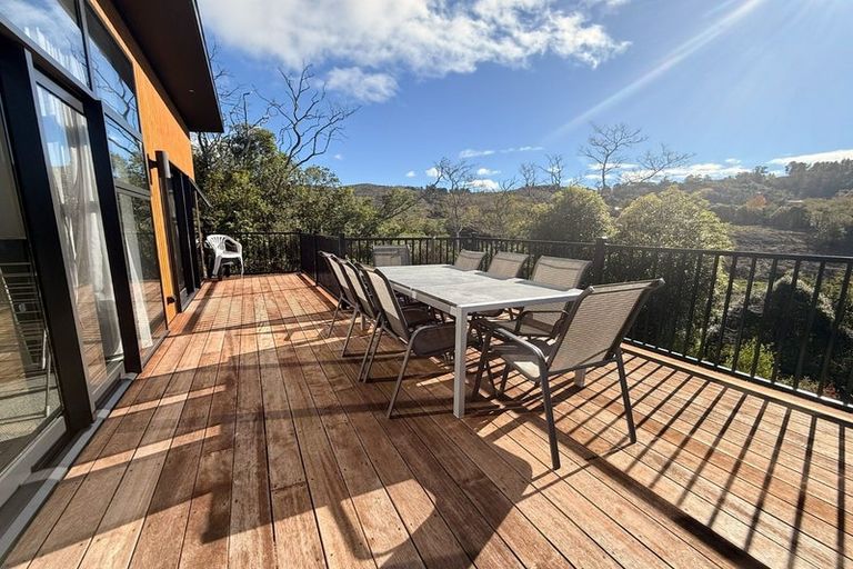 Photo of property in 7 Parawera Drive, Acacia Bay, Taupo, 3330