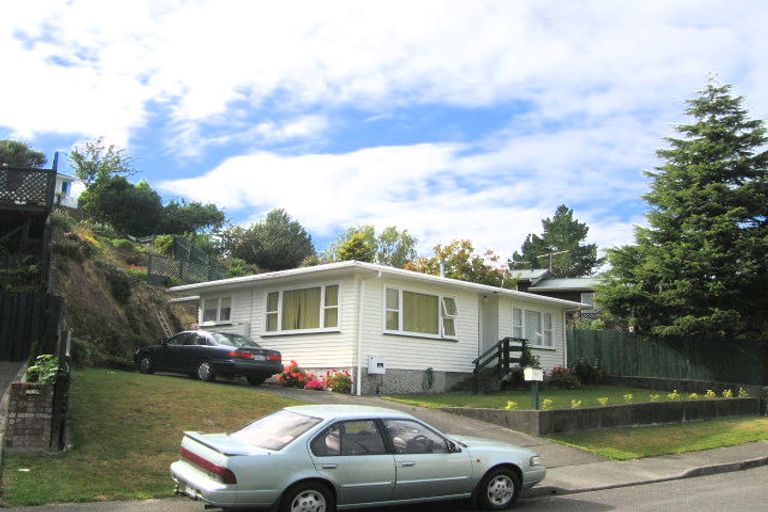 Photo of property in 29 Vista Crescent, Maoribank, Upper Hutt, 5018