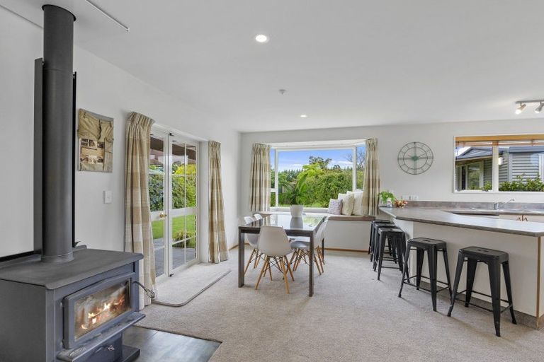 Photo of property in 13 Oldham Place, Darfield, 7510