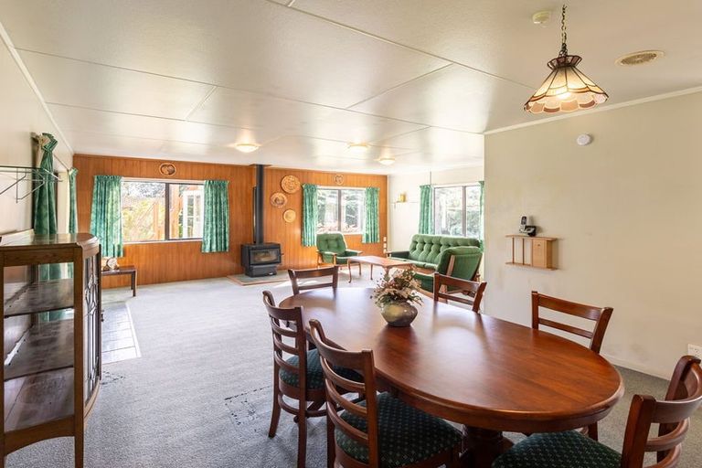 Photo of property in 218 Hokio Beach Road, Levin, 5571