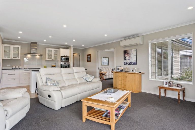 Photo of property in 49 Willowside Place, Amberley, 7410