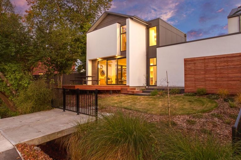 Photo of property in 54b Innes Road, St Albans, Christchurch, 8052