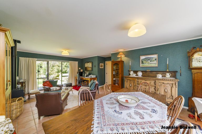 Photo of property in 160-170 Moonshine Valley Road, Aokautere, Palmerston North, 4471