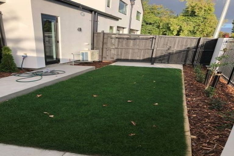 Photo of property in 2/57 Woodville Street, Edgeware, Christchurch, 8013