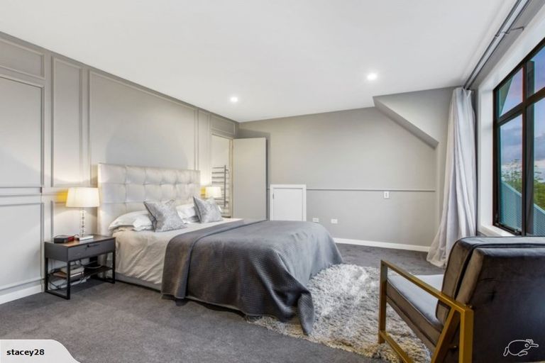 Photo of property in 11 Asola Place, Karaka, Papakura, 2113