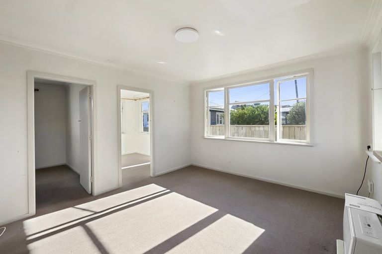 Photo of property in 38 Doralto Road, Frankleigh Park, New Plymouth, 4310