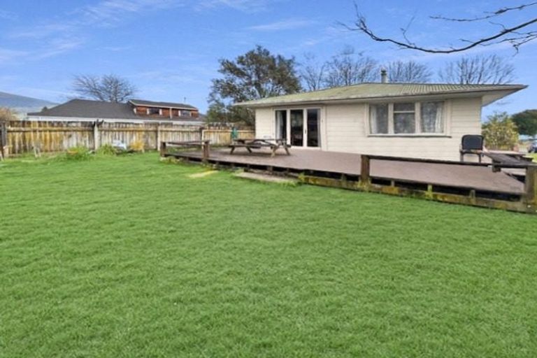 Photo of property in 6 Papua Street, Turangi, 3334