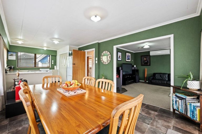 Photo of property in 8 Riverside Drive, Kaponga, Hawera, 4679