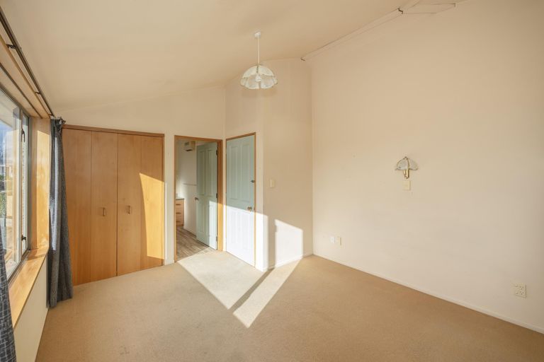 Photo of property in 10 Ure Street, South Hill, Oamaru, 9400