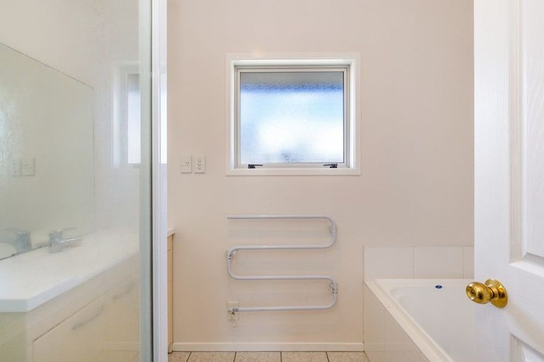 Photo of property in 35 Te Iwiheke Place, Turangi, 3334