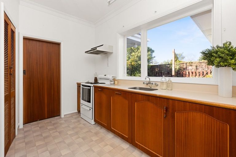 Photo of property in 12 Mchardy Street, Havelock North, 4130