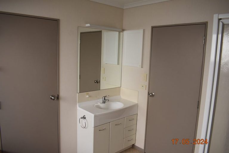 Photo of property in 17b Hilltop Road, Parkvale, Tauranga, 3112