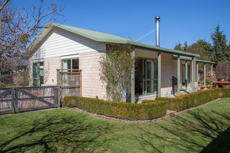Photo of property in 29 Hororata Road, Hororata, Darfield, 7572