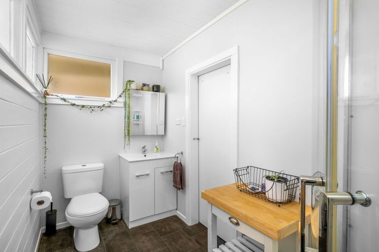 Photo of property in 18 Aotea Street, Castlecliff, Whanganui, 4501