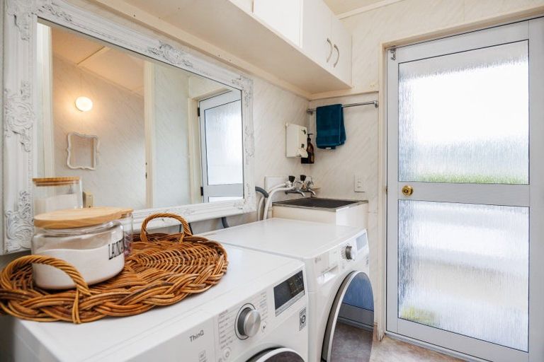 Photo of property in 10 Pirinoa Street, Feilding, 4702