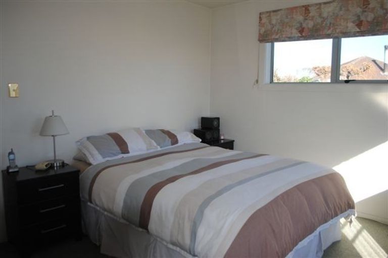 Photo of property in 19 Bidwell Place, Hillmorton, Christchurch, 8025