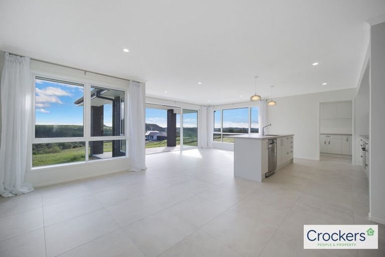 Photo of property in 1522a Old North Road, Helensville, 0875