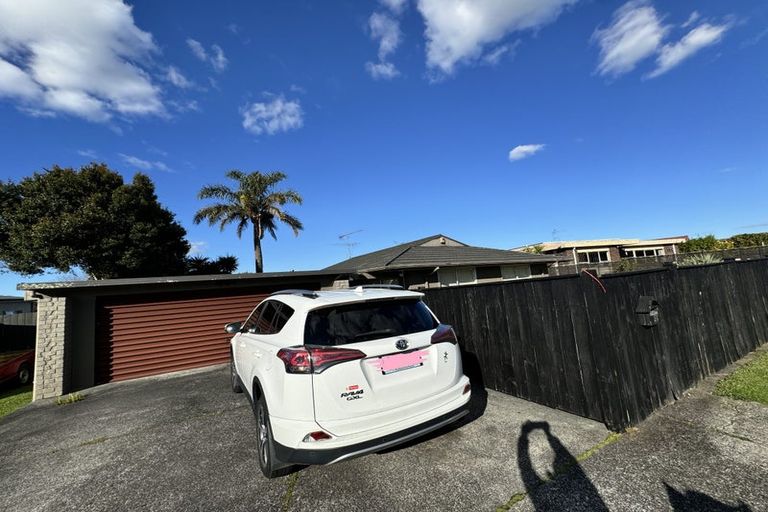 Photo of property in 18 Luton Avenue, Sunnyhills, Auckland, 2010