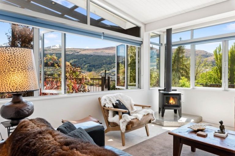 Photo of property in 4 Silverwood Lane, Kawarau Falls, Queenstown, 9300