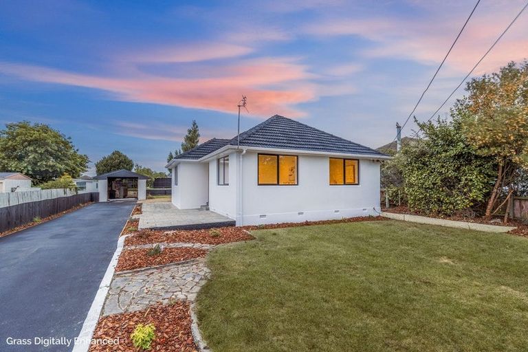 Photo of property in 35 Cuffs Road, Wainoni, Christchurch, 8061