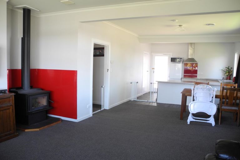 Photo of property in 30 Parsonage Road, Waimate, 7924