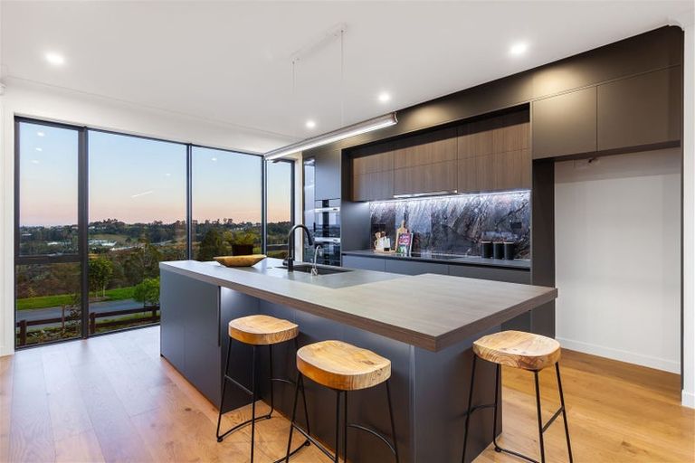 Photo of property in 3 Ridgelea Road, Long Bay, Albany, 0792