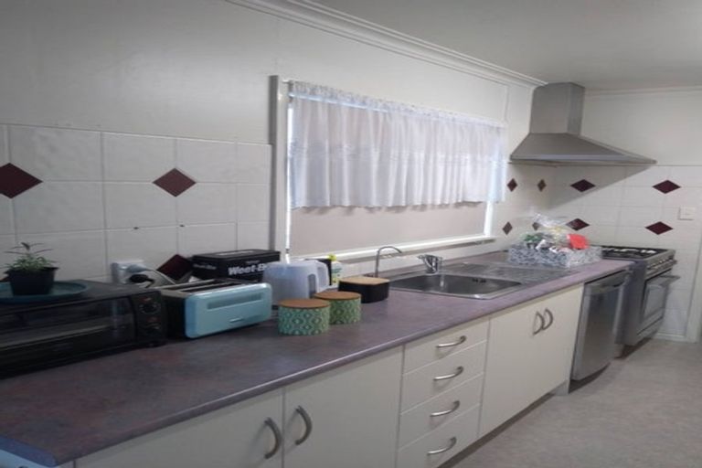 Photo of property in 50 Wilton Street, Levin, 5510