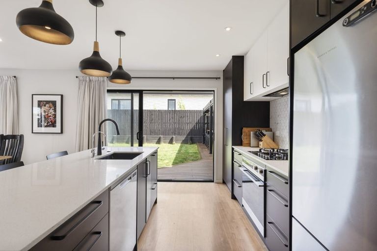 Photo of property in 5 Blatina Drive, Kumeu, 0810