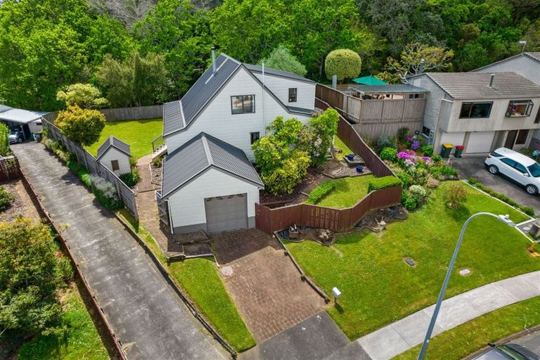 Photo of property in 16 Janome Place, Bucklands Beach, Auckland, 2014
