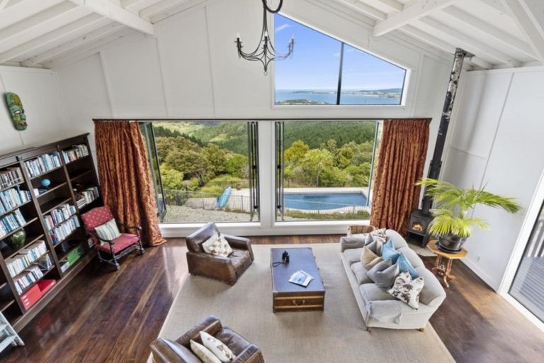 Photo of property in 197 Rodney Road, Whangateau, 0985