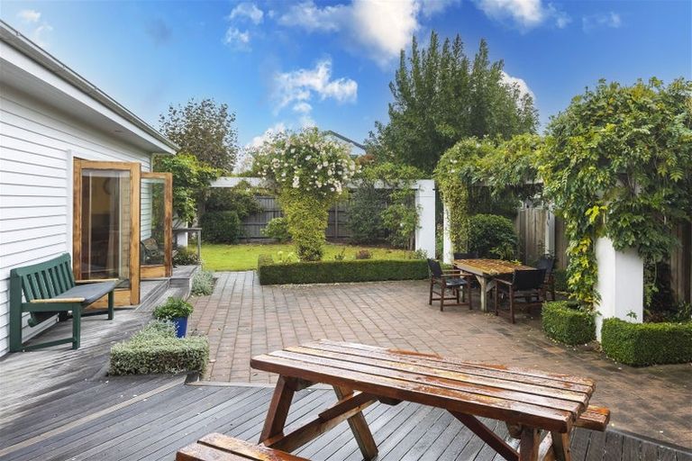 Photo of property in 27 Urunga Avenue, Strowan, Christchurch, 8052