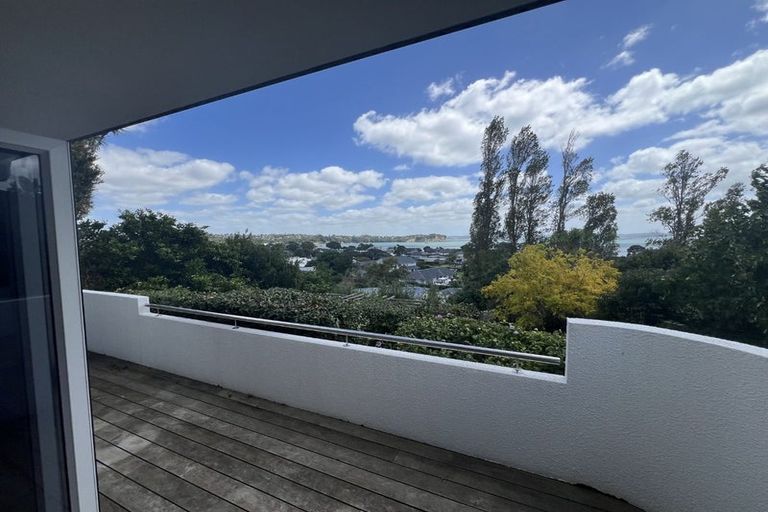 Photo of property in 17a Beach Road, Manly, Whangaparaoa, 0930