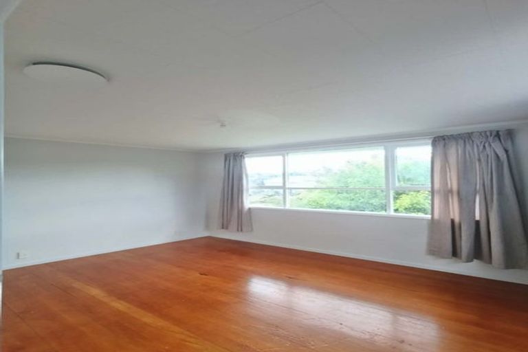 Photo of property in 38 Larne Avenue, Pakuranga Heights, Auckland, 2010